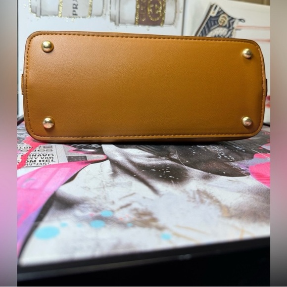 *NWT*  Nanette Lepore Valle Camel Convertible Satchel and crossbody Bag - Picture 3 of 10